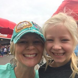 Meet your Posher, Stacy